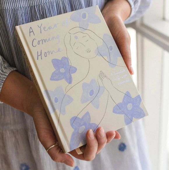 'A Year of Coming Home' Guided Self-Love Journal Second Edition （建立自愛日常！）